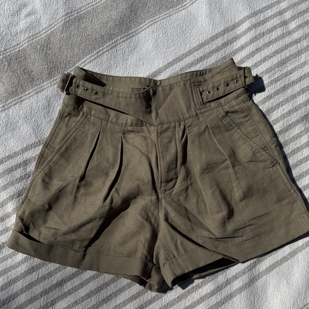 Banana Republic Tan Women's Bermudas